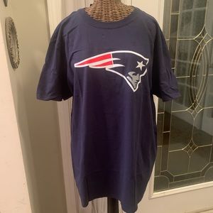 **SOLD** New England Patriots short sleeve shirt